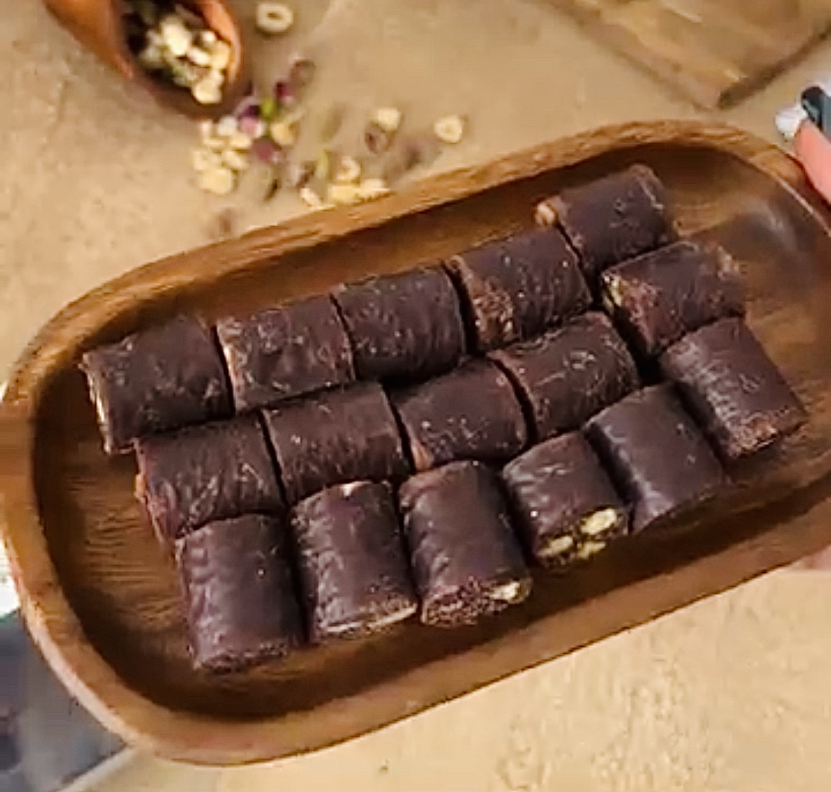 تصویر معجون چهارمغز شکلاتی 